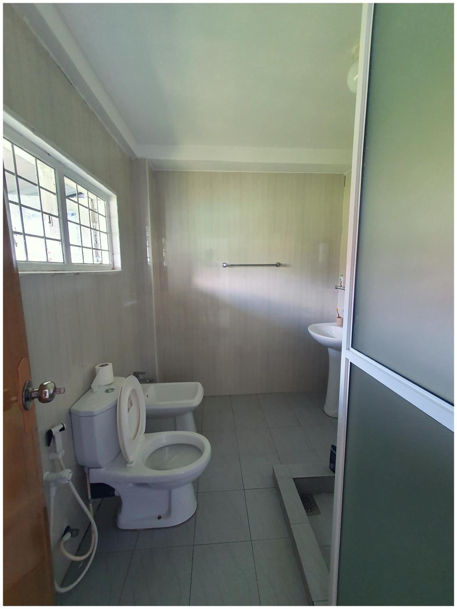 Sri Nimali Guesthouse ฮิกคาดูวา ภายนอก รูปภาพ