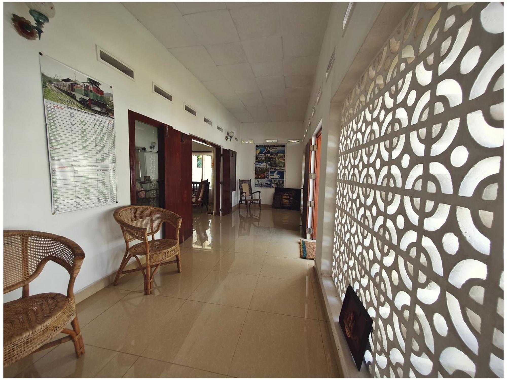 Sri Nimali Guesthouse ฮิกคาดูวา ภายนอก รูปภาพ